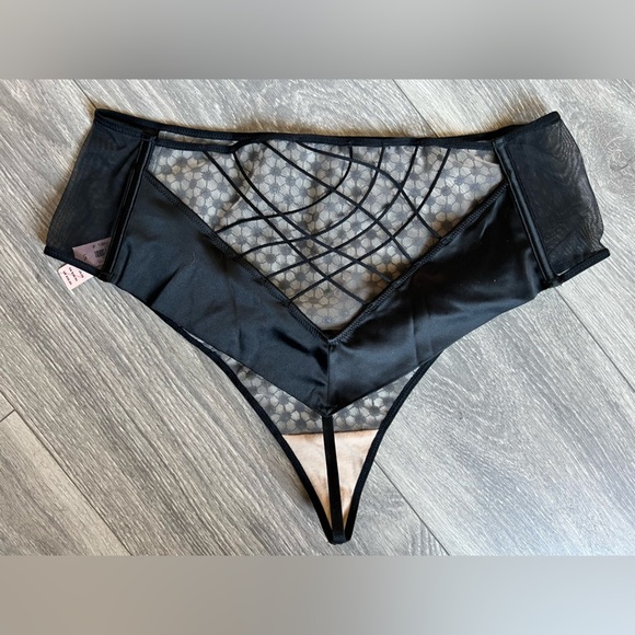 Victoria’s Secret black starburst unlined Demi bra high waisted thong panty NWT! - Picture 7 of 11